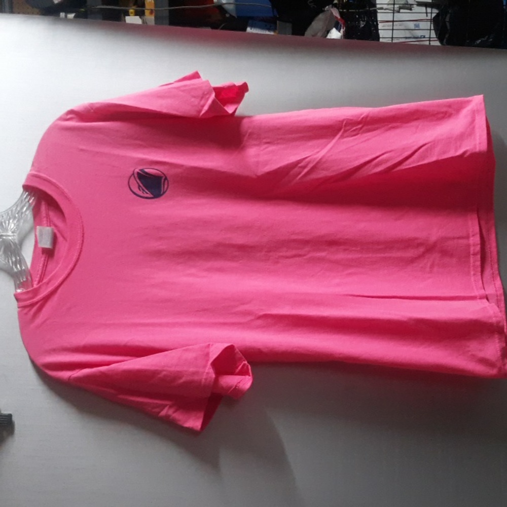 Let People think your a World traveler Port & Co.Size M (SKU N11)